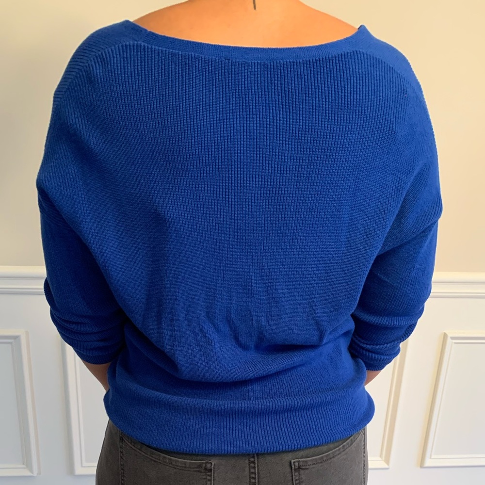 Express Sweater - Picture 4 of 7